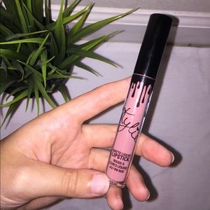 Kylie Cosmetics Matte Liquid Lipstick in Koko K